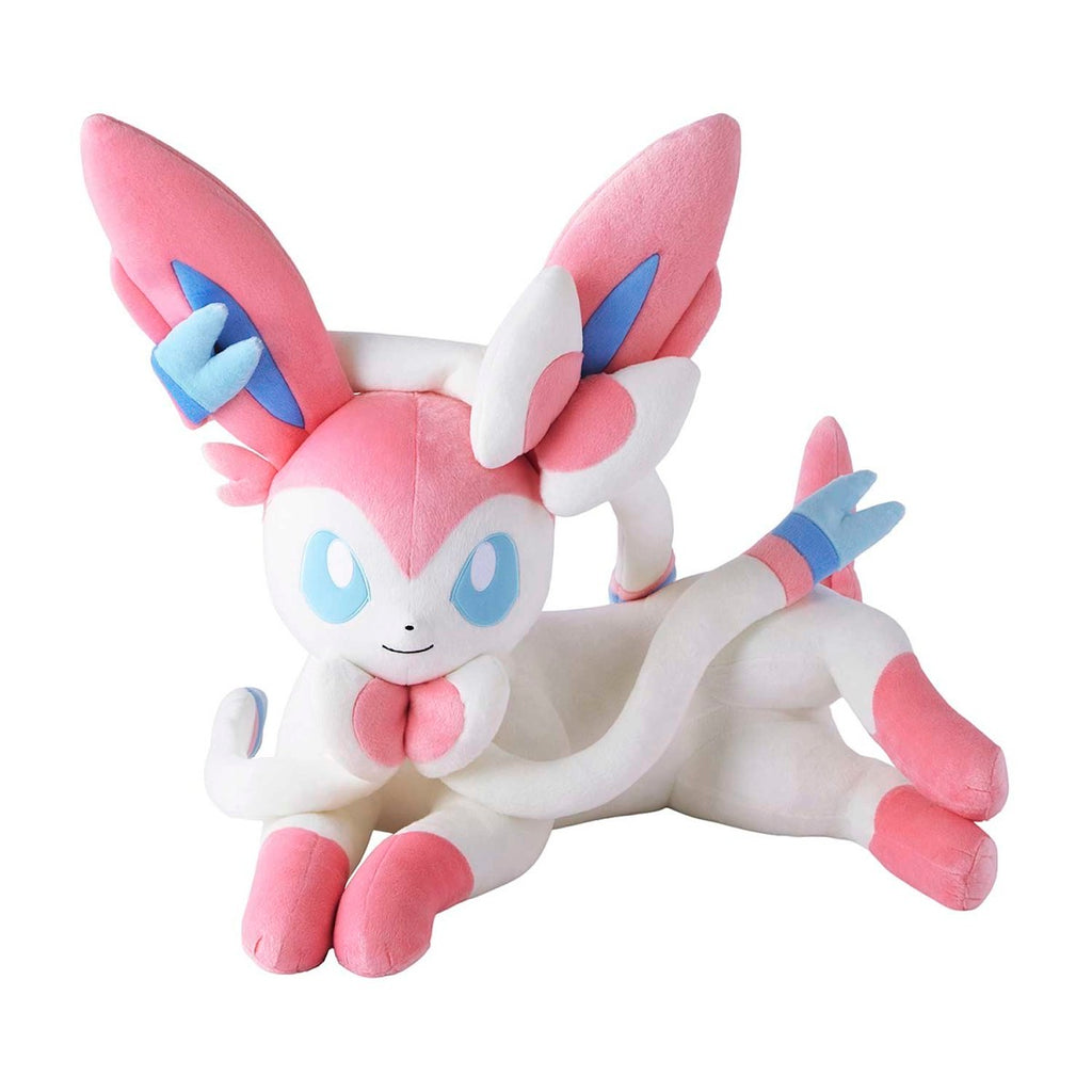 Sylveon LIFE-SIZED