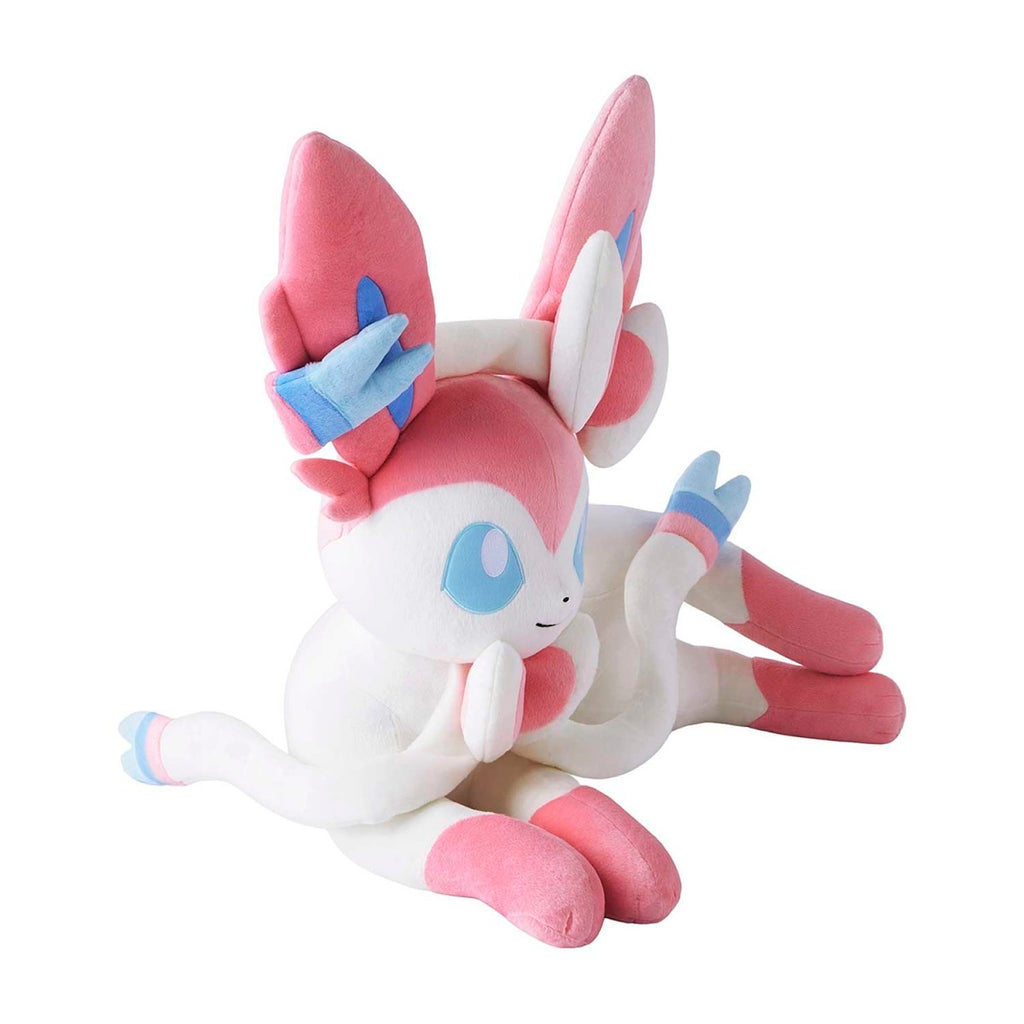 Sylveon LIFE-SIZED