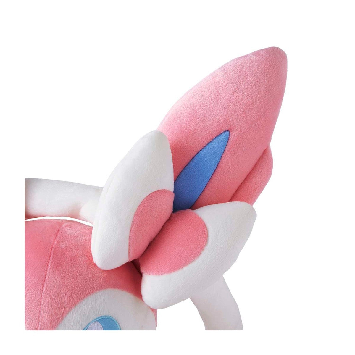 Sylveon LIFE-SIZED