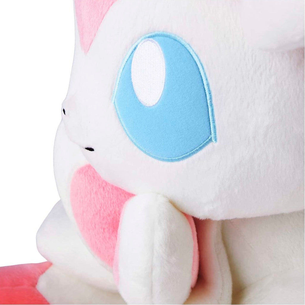 Sylveon LIFE-SIZED